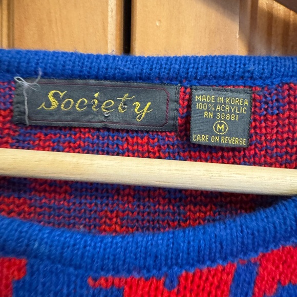 ’80s Vintage Red & Blue Sweater - Funky & Unique Design - Picture 2 of 3